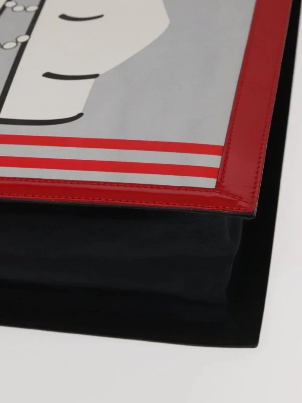 CHANEL brand	chanel color	red